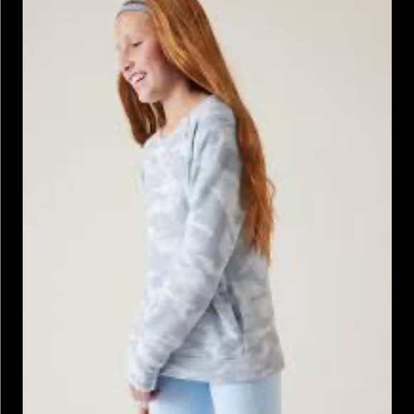 Athleta Girl Crewneck Camo Sweatshirt size 8-10 - Picture 1 of 5